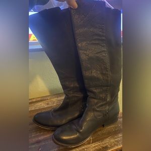 FRYE- black slide on boots- made in Mexico Good condition